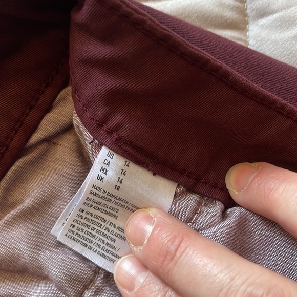 AE midi shorts size 14 - Picture 3 of 4